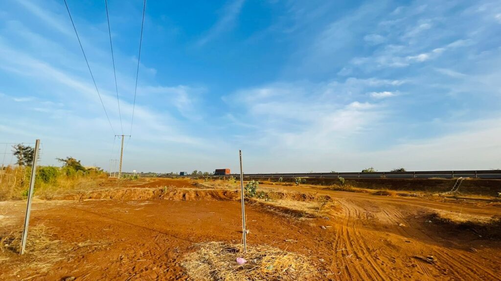 TERRAIN À VENDRE À NGUEKHOKH PRÈS DE SALY ET GANDIGAL